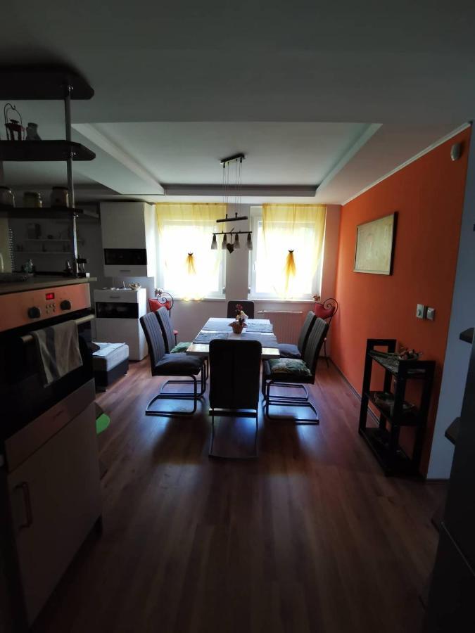 Zoeldlomb Apartman Шиофок Экстерьер фото