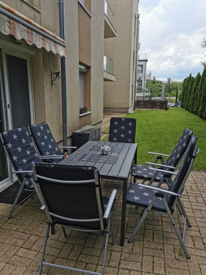 Zoeldlomb Apartman Шиофок Экстерьер фото
